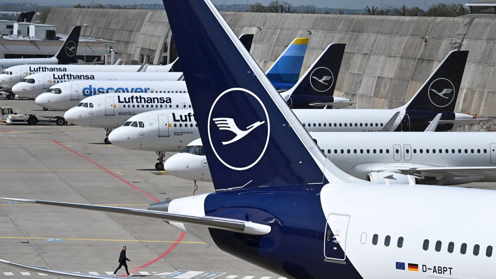Jet Yakıtı Kıtlığının Yaz Döneminde Avrupa ve Diğer Bölgelerde Seyahate Etkisi