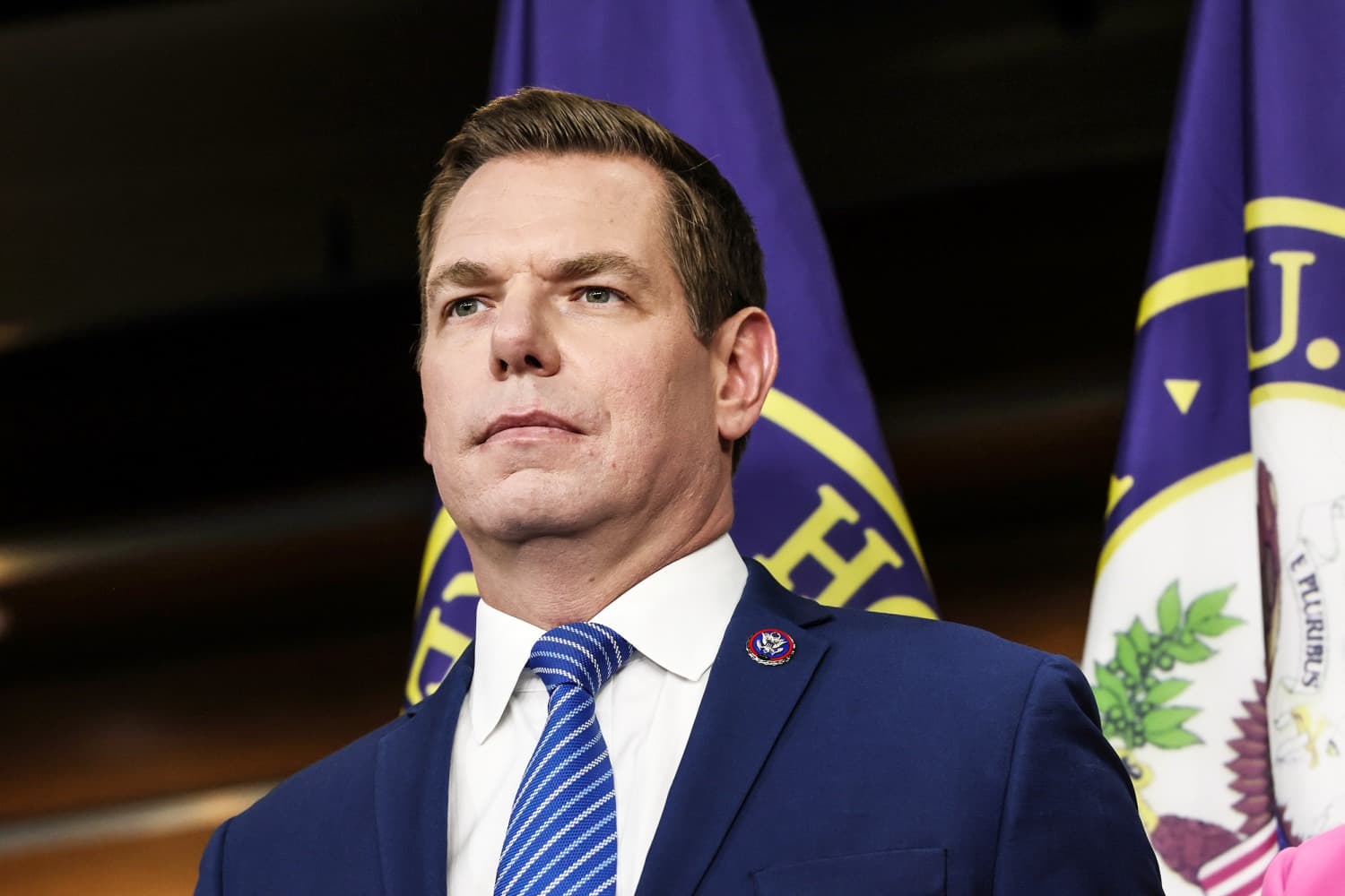 Temsilciler Meclisi Etik Komitesi, Eric Swalwell hakkındaki cinsel taciz iddialarını araştırıyor