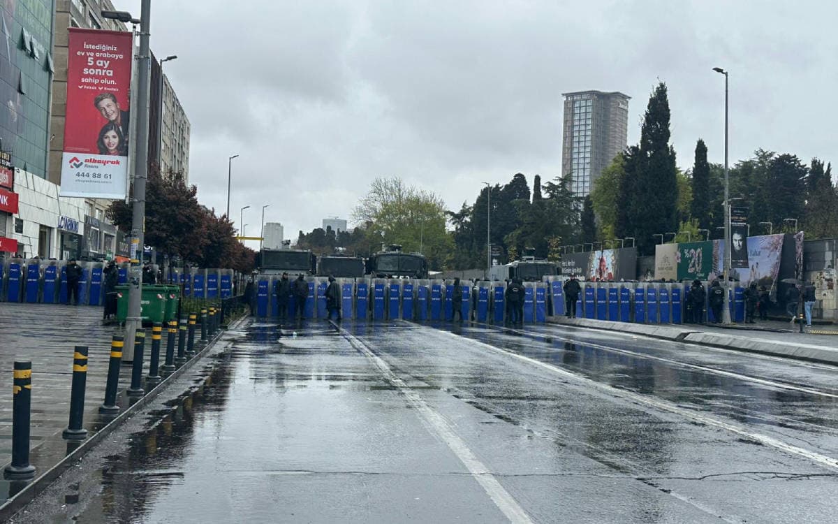 İstanbul'da 1 Mayıs: Taksim'de Tam Kapanma, Kadıköy'de Emek ve Demokrasi Yürüyüşü