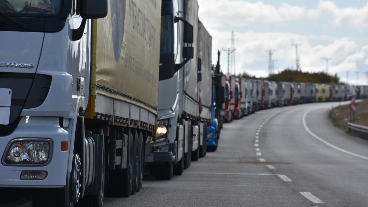 Türk Tır Şoförlerine Körfez Ülkelerinde Transit Vize Kolaylığı Sağlandı