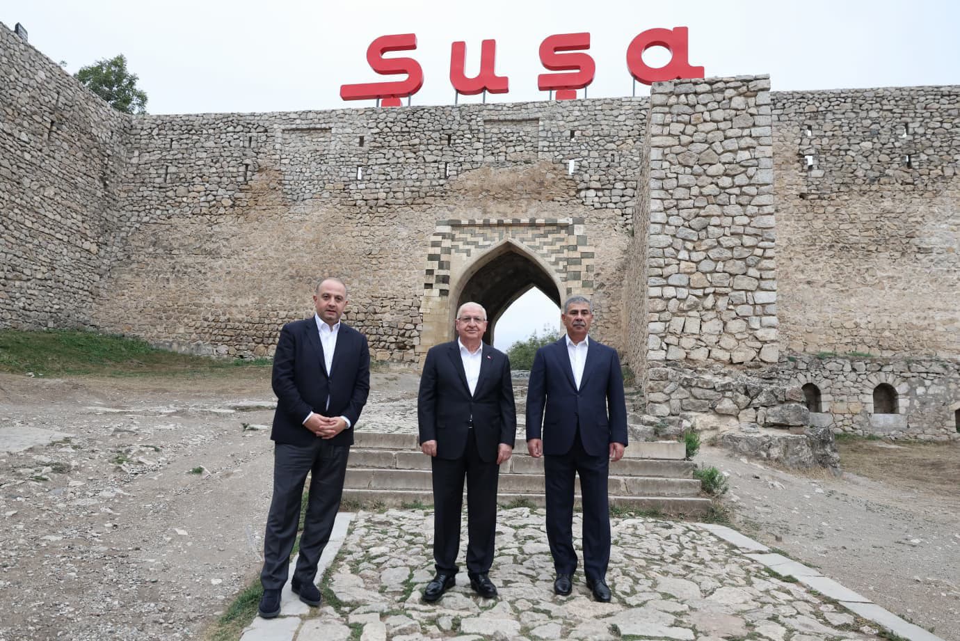 Turkish, Azerbaijani and Georgian defense ministers tour Shusha before trilateral meeting