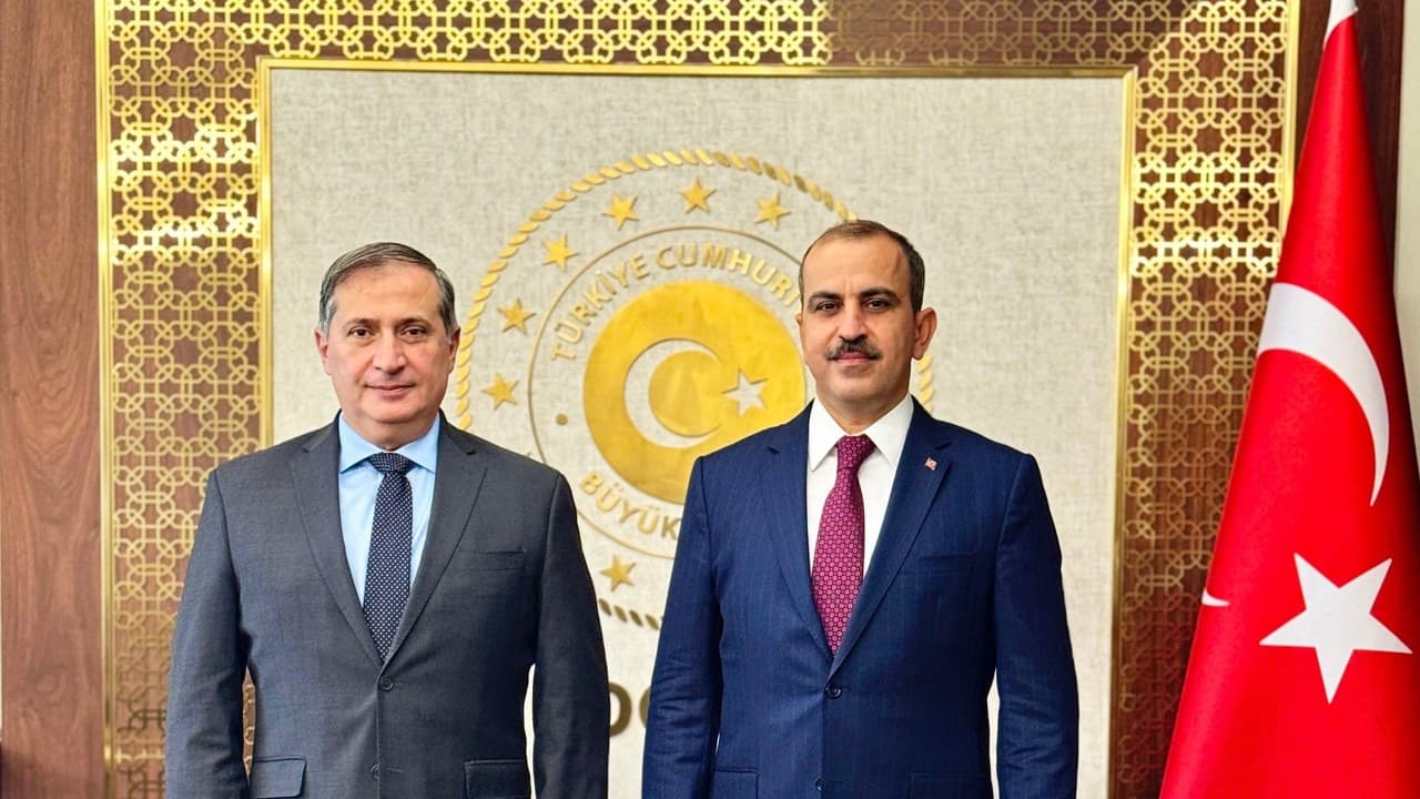 Turkish ambassador in Doha hosts Lebanon's envoy Bilal Kabalan