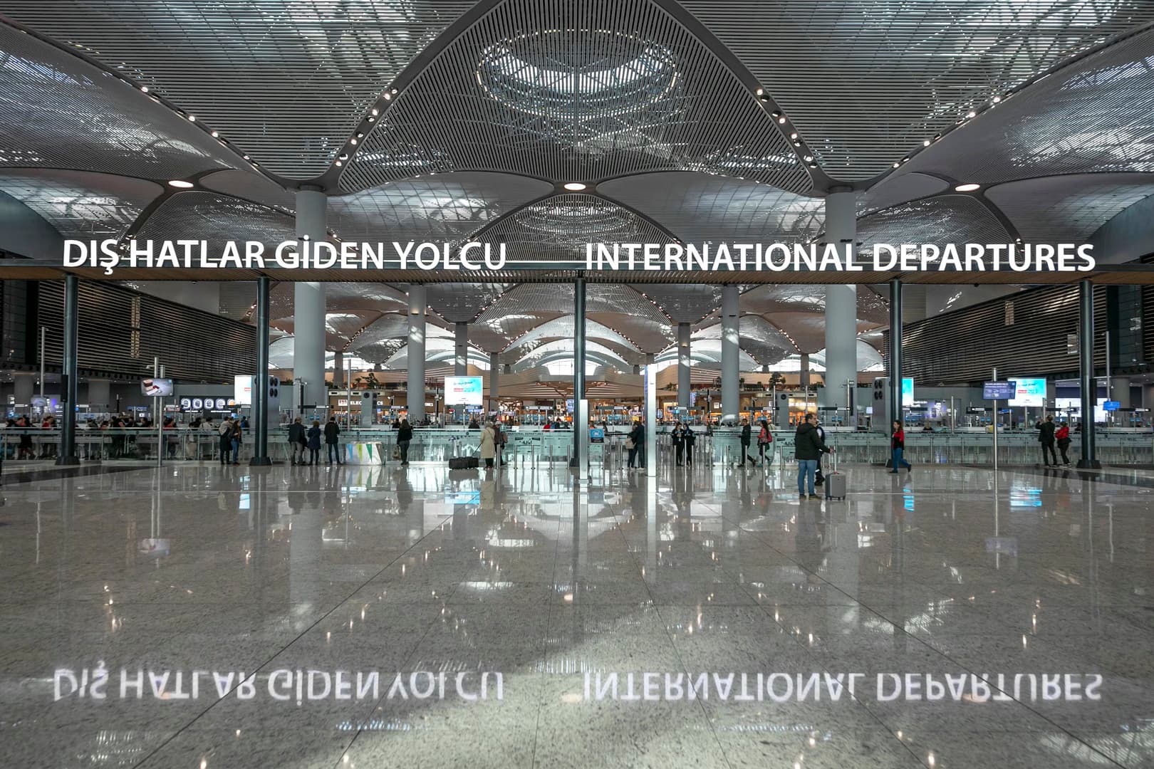 Европа перешла на зимнее время: разница с Турцией выросла на час
