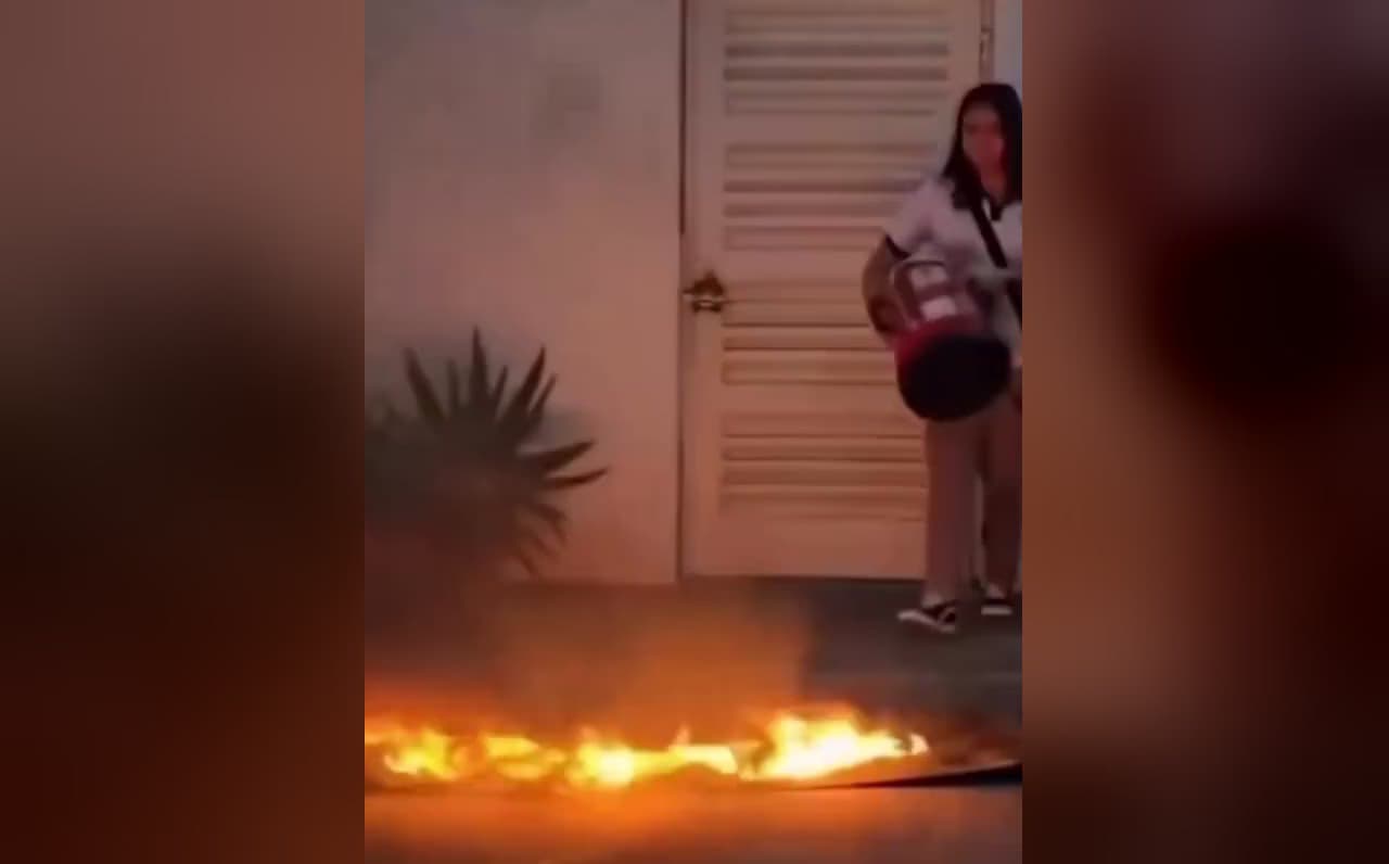 طالبة مكسيكية في السادسة عشرة تطور جهازًا يطفئ النار بموجات صوتية