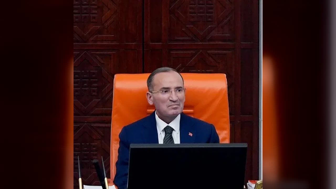 Bekir Bozdağ resigns as parliament deputy speaker over health problems