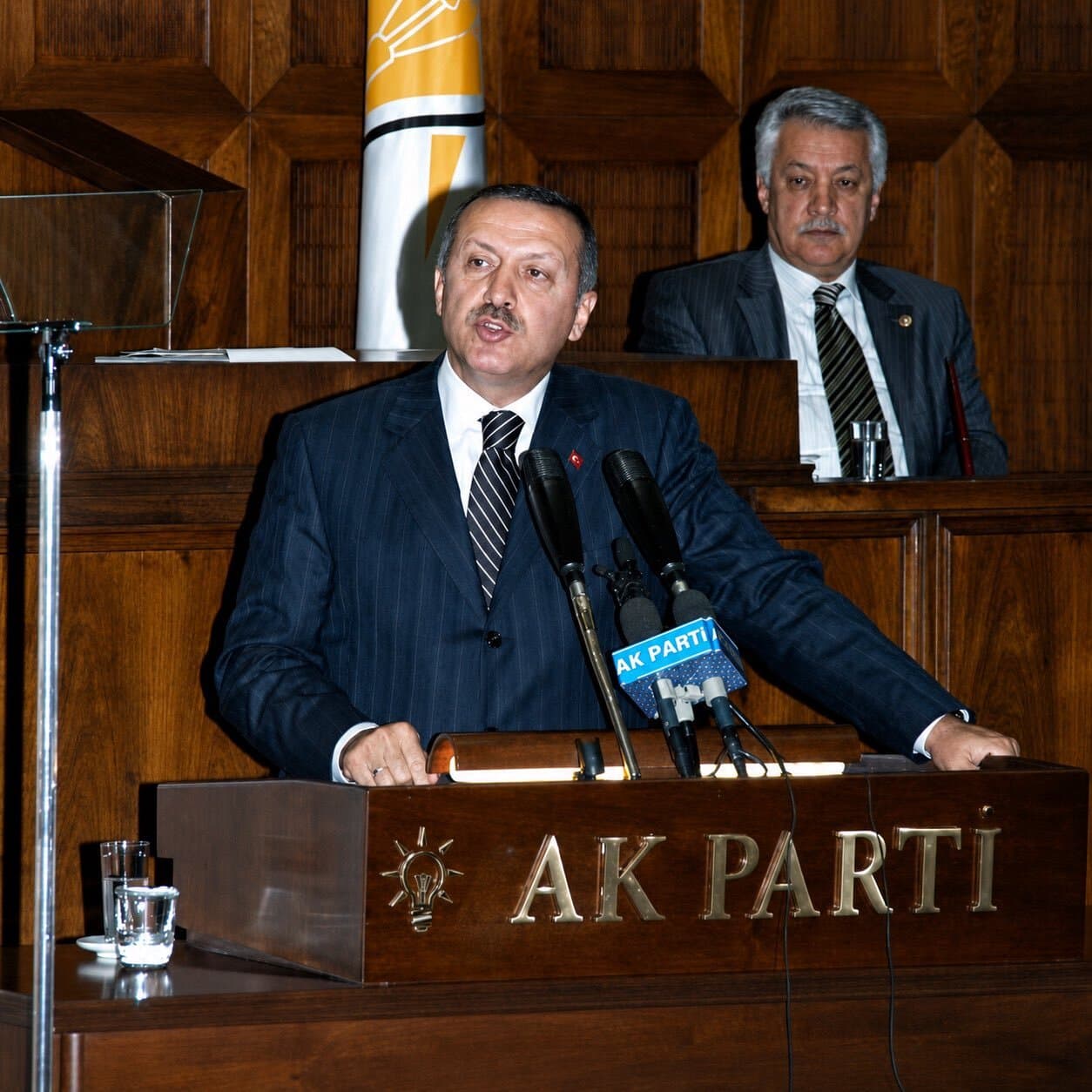 حزب العدالة والتنمية يبلغ عامه الخامس والعشرين: ربع قرن من المسيرة السياسية منذ 14 أغسطس 2001 وحتى اليوم