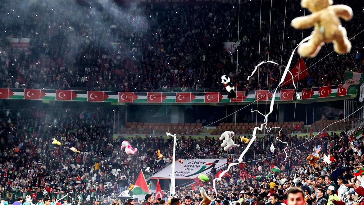 مشاهد من مباراة قونيا سبور ومنتخب فلسطين التي توقفت عند 89:59