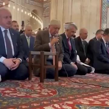President Erdoğan Recites the Holy Quran at Selimiye Mosque
